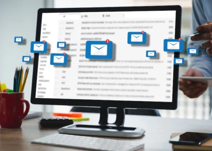 email marketing write on desktop